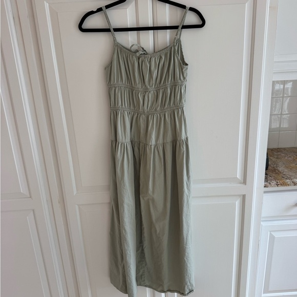 Sim & Sam Dresses & Skirts - Elegant Green Sleeveless Dress